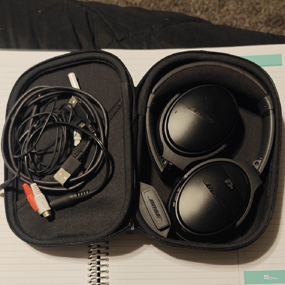 Bose Black Over-Ear Wireless Headphones with Accessories